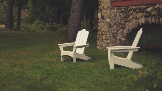 Quel fauteuil jardin choisir pour votre extérieur ?